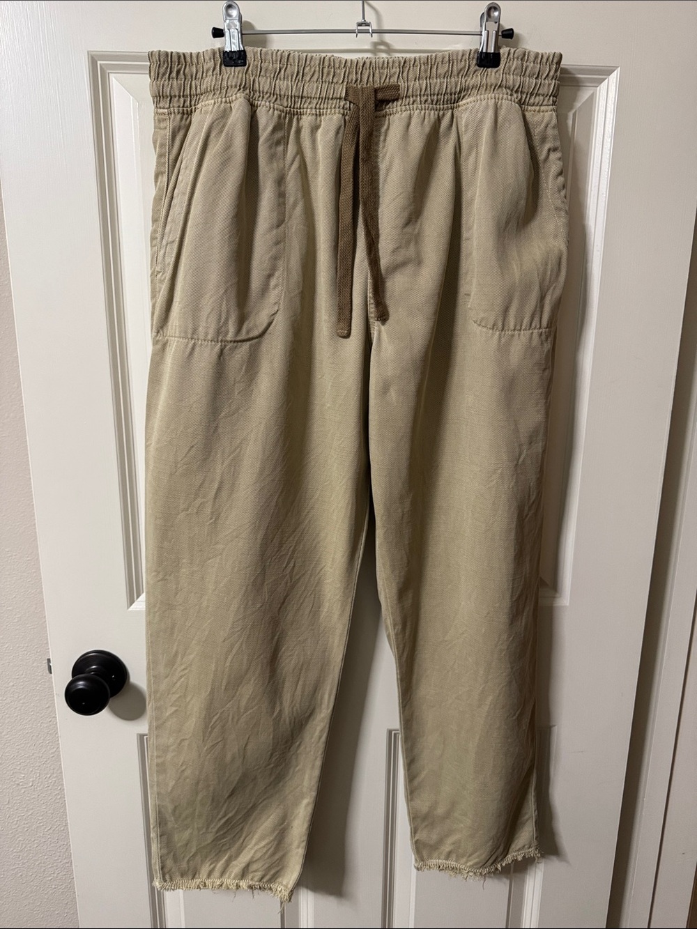 Zara Men's Drawstring Chinos in Beige